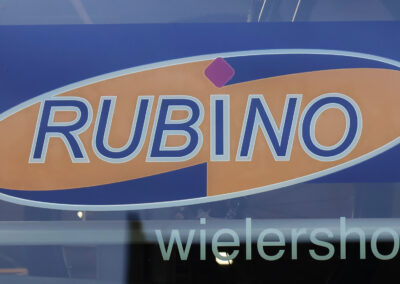 Raambelettering logo Rubino