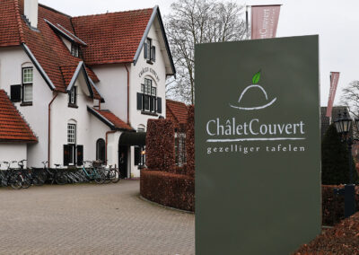 Reclamezuil vlaggen ChâletCouvert